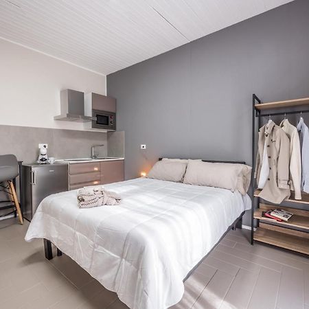 Suite 649 Mono Con Terrazzo Модена Экстерьер фото