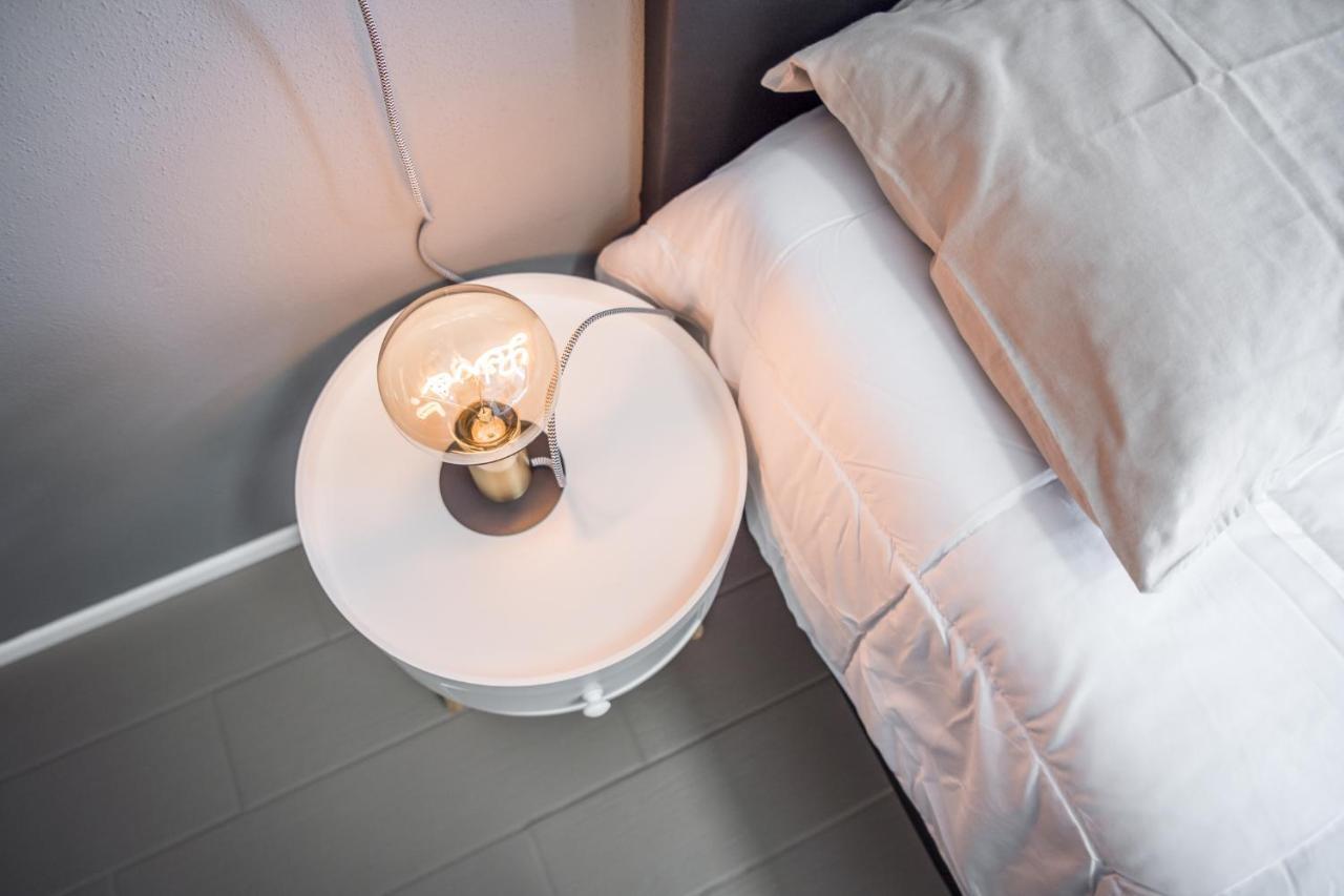 Suite 649 Mono Con Terrazzo Модена Экстерьер фото
