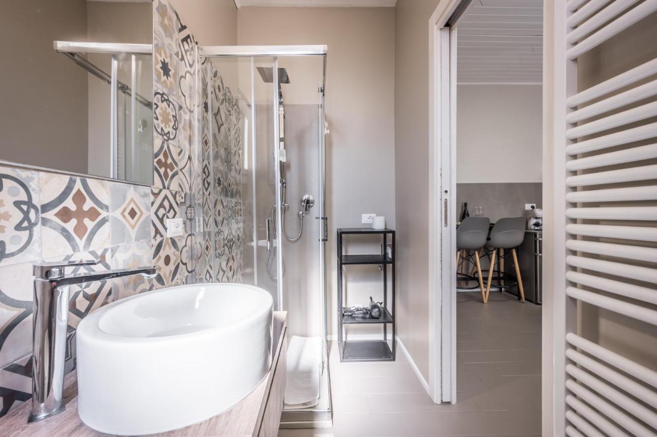 Suite 649 Mono Con Terrazzo Модена Экстерьер фото